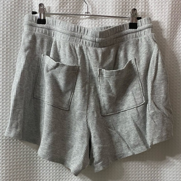 NWOT L&G Wafflestitch Drawstring Shorts - Picture 5 of 5